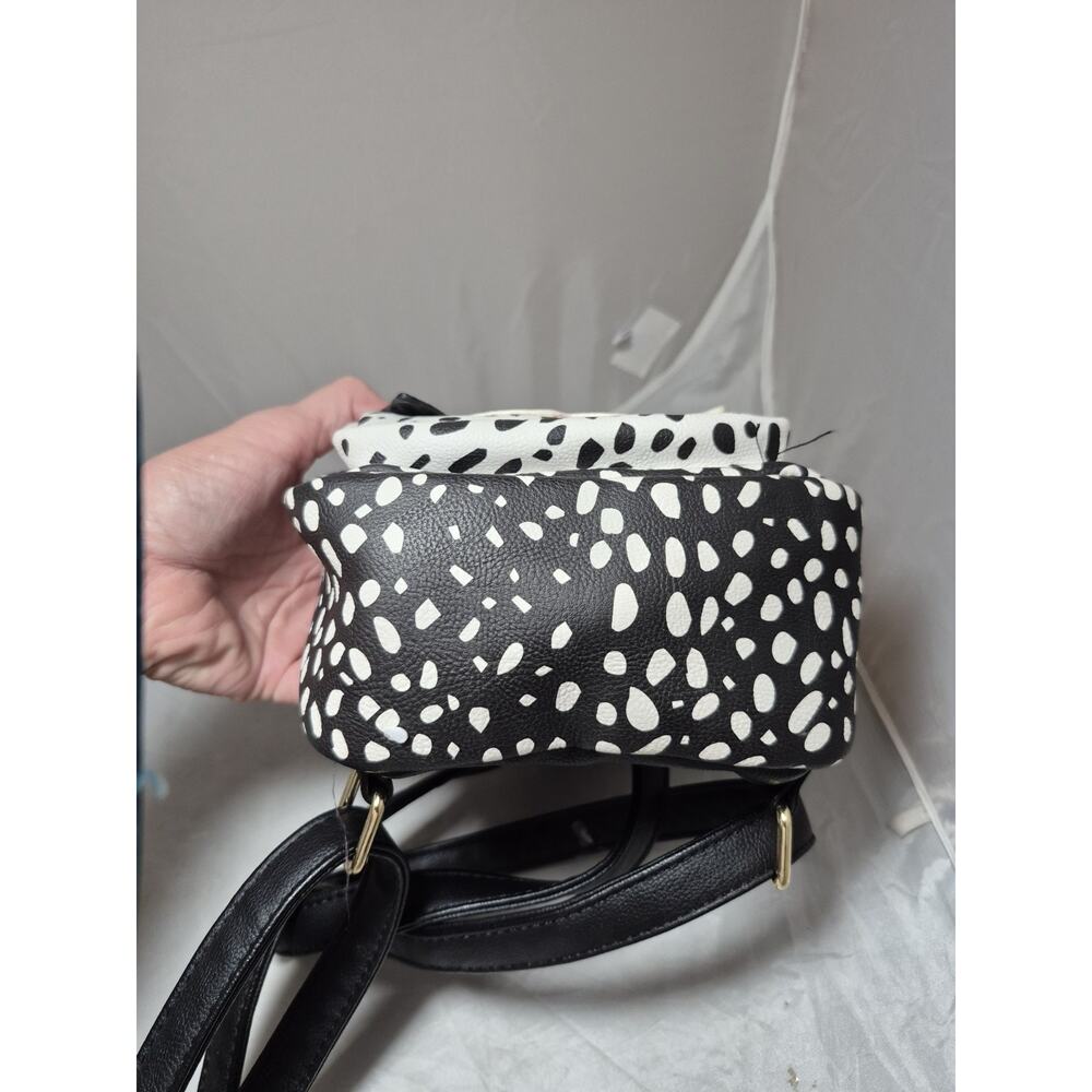 š„ Betsey Johnson Mini Backpack Kitsch Dalmation Dog - Picture 7 of 8